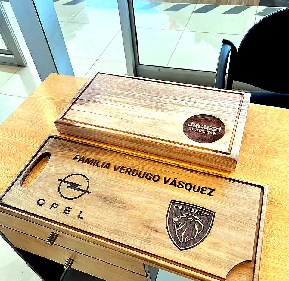 Tablas de Madera Nativa Personalizadas – Regalo Corporativo para Empresas y Automotoras