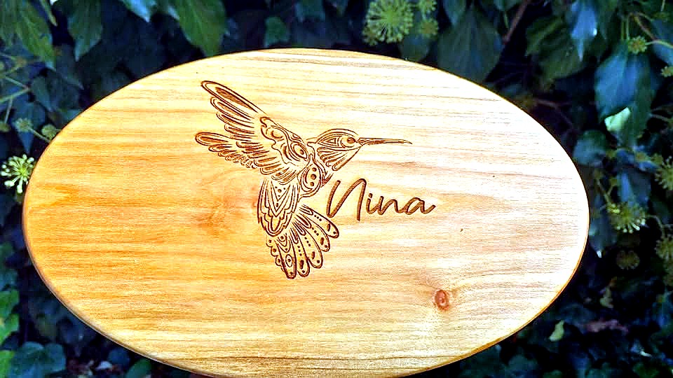 Tabla de Picar Madera Nativa Personalizada - Grabado Láser - Artesanal Hecha a Mano
