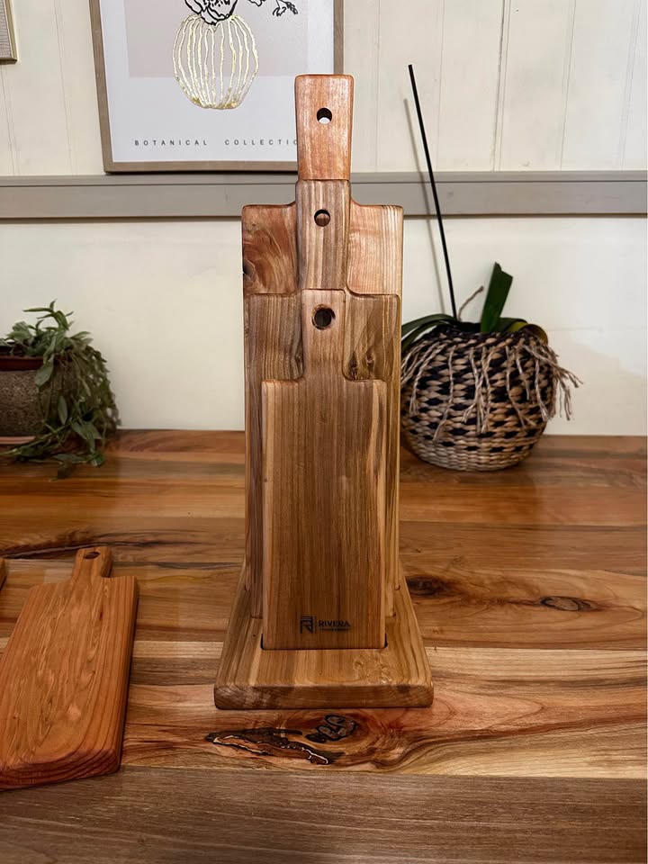 Set 3 Tablas de Picoteo en Madera Nativa de Raulí con Base Organizadora